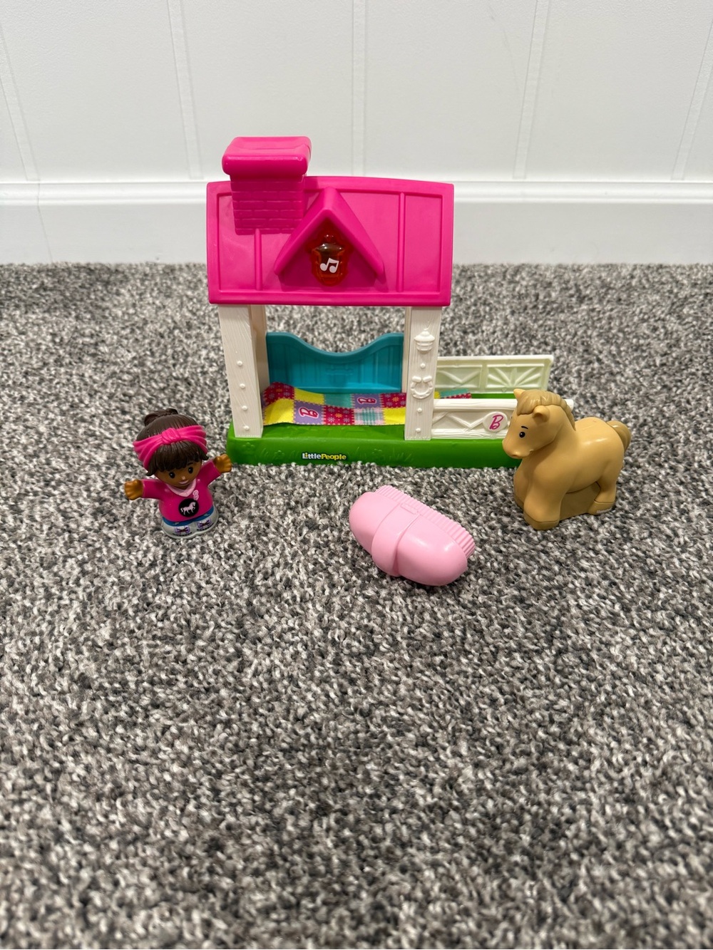 Fisher- Price Little People Barbie Horse Stable with Girl, Brush, and Horse